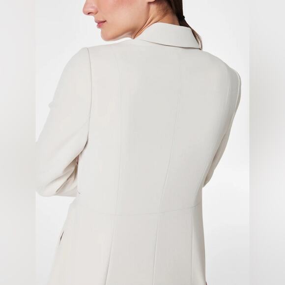 SPANX Carefree Crepe Wrap Blazer Size Medium - Picture 7 of 15